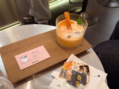 -Dogi&kiki Coffee(中心商务大厦店)