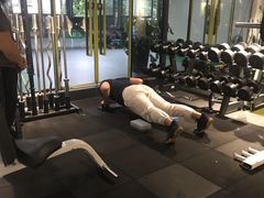 -Liking Fit24小时智能健身(金汇路韩国街店)