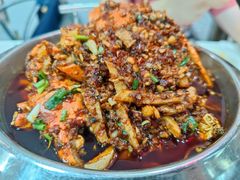 -凤凰路何眼镜香辣蟹(花果园店)