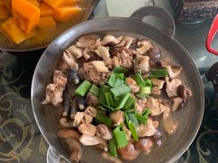 -老唐三下锅 ·张家界地标美食(溪布街店)