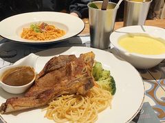 -静香HOUSE·全时段融合餐厅(七星欢乐颂店)