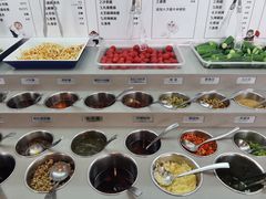 自助调料区-海底捞火锅(公益西桥店)