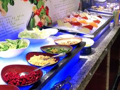 自助取餐区-厦门宝龙铂尔曼大酒店·海鲜自助餐厅