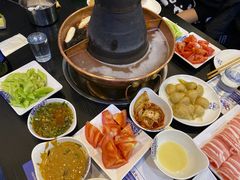 -楼外楼大刀肉传统火锅居(幸福街店)