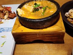 -云海肴·汽锅鸡·云南菜(天山百盛优客店)