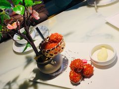 杨梅鳕鱼球-柳莺湖上·湖景餐厅·江南菜(西湖店)