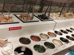 自助调料区-前门后头老北京铜锅涮肉·京味菜·烤鸭(伊藤洋华堂店)