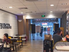 -麦当劳(西站店)