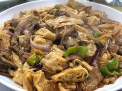 羊肉焖卷子-清真·伊清阁餐厅