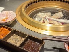 -铭牛烧肉·和牛海鲜自助(高新月牙湖店)