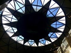 -上海滴水湖皇冠假日酒店