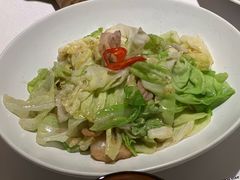 爆炒手撕包心菜-汤城小厨•粤菜•靓汤(苏州街店)