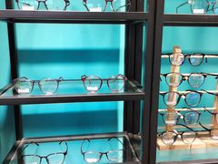 -Trend1881视光·蔡司视觉(领展广场店)