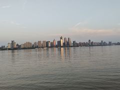 -秋水广场
