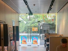 -麦当劳(徐汇漕溪北路百脑汇店)