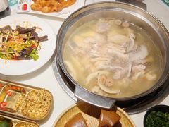-三个椰子·现砍椰子鸡(金源CBD店)