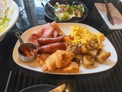-BOURBON 玻本美式餐厅酒吧(虹桥新天地店)