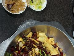 -龙顺园麻辣香锅(机场店)