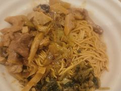 -佬钱湾仔(衣裳街店)