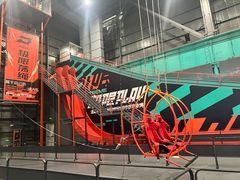 -极限PLAY运动娱乐新世界·团建派对潮玩休闲馆·室内蹦极高空游乐园