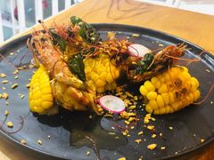 惹味胡椒虾配烤玉米-CHILLAX轻乐时(侨建·Hi City店)