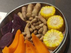 -香山湖家家宴(中山陵店)