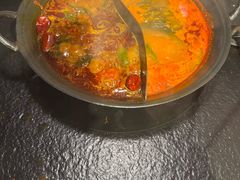 -鹿鸣山草本茶香火锅(园西路店)