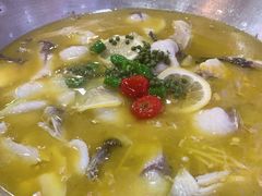 -爱妻鱼•老体北重庆水煮鱼•川菜(白云路店)