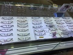 -臻美视爵眼镜·明月·依视路·蔡司折扣店(广渠门店)