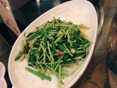 藜蒿炒腊肉-西江美食舫·江西菜(健德桥店)