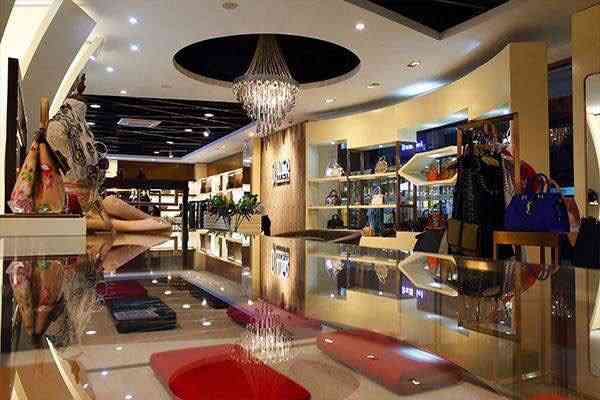 奢品汇-"万达广场后物品繁多,服装呀.鞋子啦,等等."-大众点评移动版