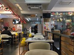 大堂-三头牛·潮汕牛肉生蚝火锅 (夏湾店)