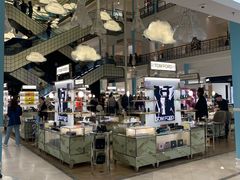 -乐蓬马歇百货公司(Rive Gauche)