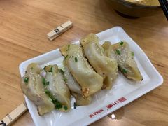 -小姜锅贴(凤凰街店)