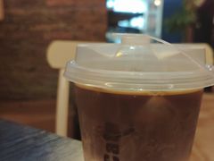 -V&A cafe