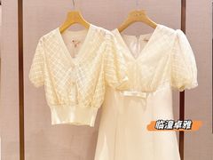 -王府井奥莱临潼小镇(临潼店)