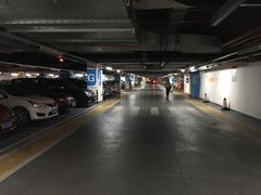 -万象城-停车场