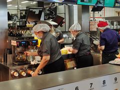 -麦当劳(军博店)