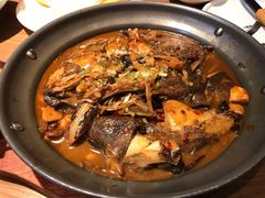 砂锅碟鱼头-吕氏疙瘩汤·新鲁菜(济南万象城店)