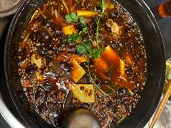-鸿顺老铁锅美蛙鱼府(解放碑店)