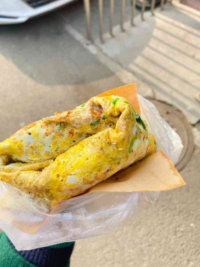 大华煎饼(交道口北剪子巷店)-"这篇点评要分为两个部分一部分是大华