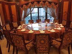 -王朝大酒店徐汇店-地面停车场