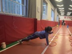 -悦动体能篮球羽毛球网球(三里河店)