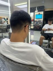 -苏豪路易士·嘉玛发廊
