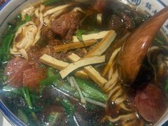 -镇南锅盖面馆(解放路店)