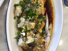 清蒸大黄鱼-金海湾海鲜排档(朱家尖店)