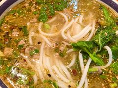 招牌生烫牛肉米线-云阿蛮云南生烫牛肉米线(奉贤路店)