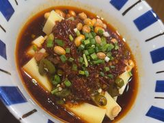 -亮欢寨酸汤鱼(沙冲路店)