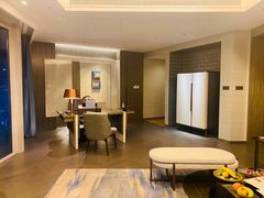 -深圳星河丽思卡尔顿酒店