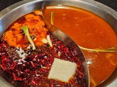 -沸炉重庆老火锅(军事博物馆店)